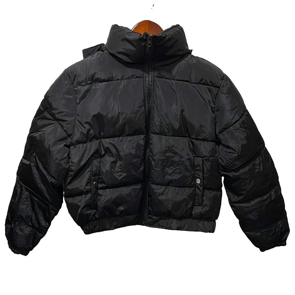 Hujoin women’s S/M Black Puffer Jacket size S /M available NWT
